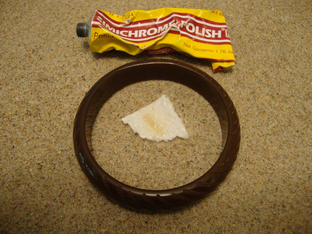 Vintage Chocolate Brown Bakelite Bracelet: Diagonal Carved Bangle