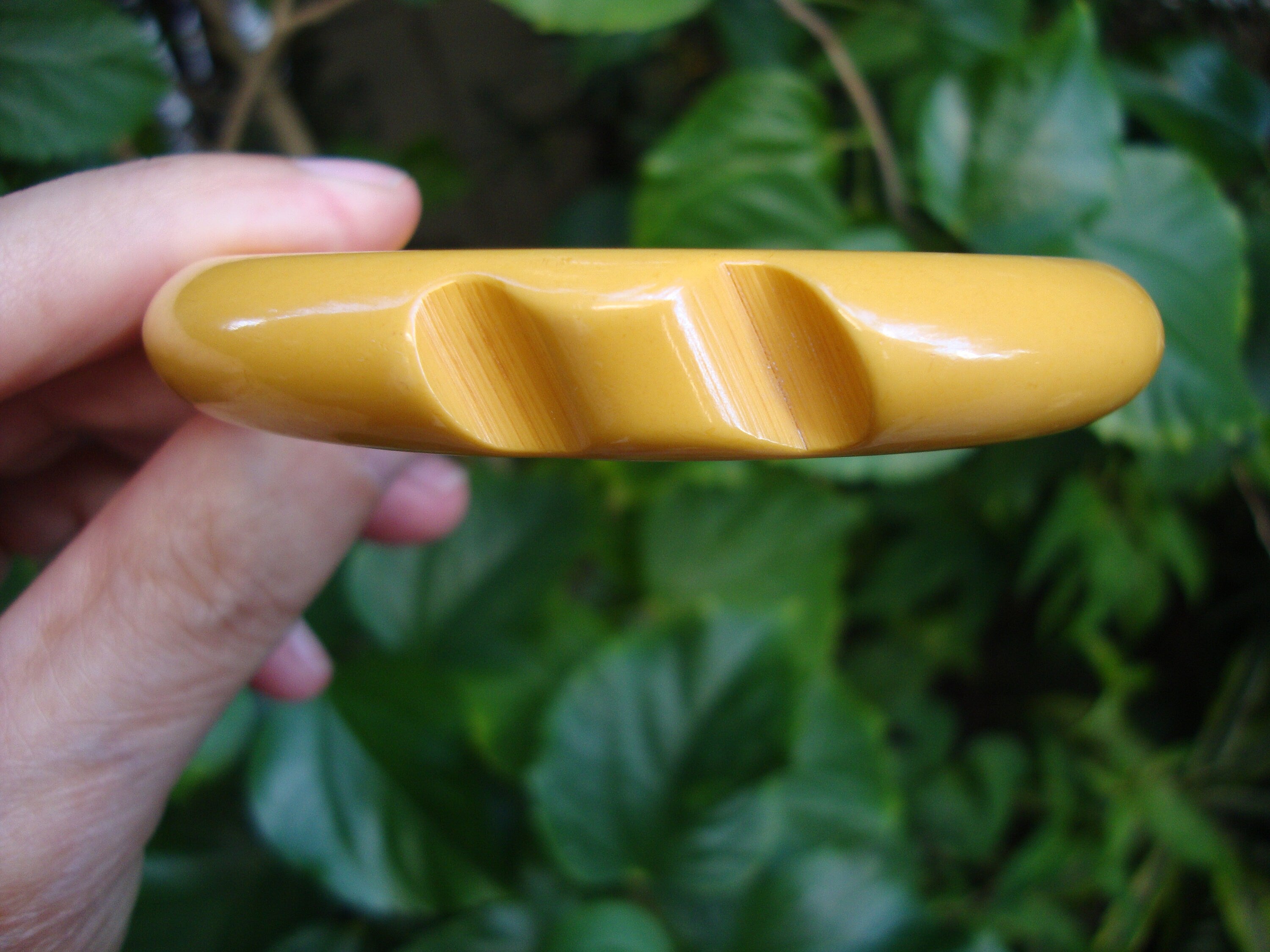 Vintage 1/2" Yellow Bakelite Bracelet! Three Pair of Deep Diagonal Slash Carvings!