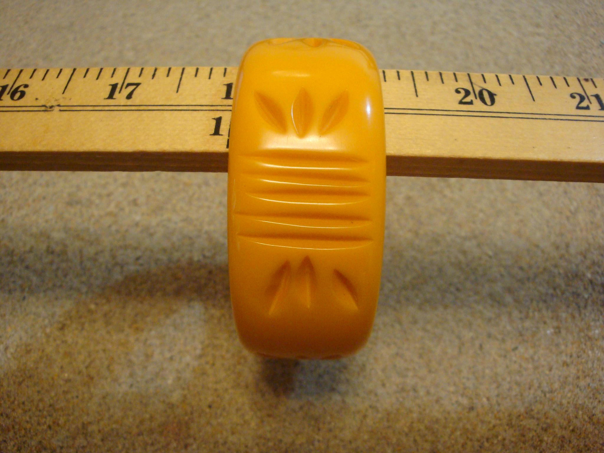 Vintage 1 1/4" Goldenrod Bakelite Bracelet!  Four Abstract Flower Carvings!