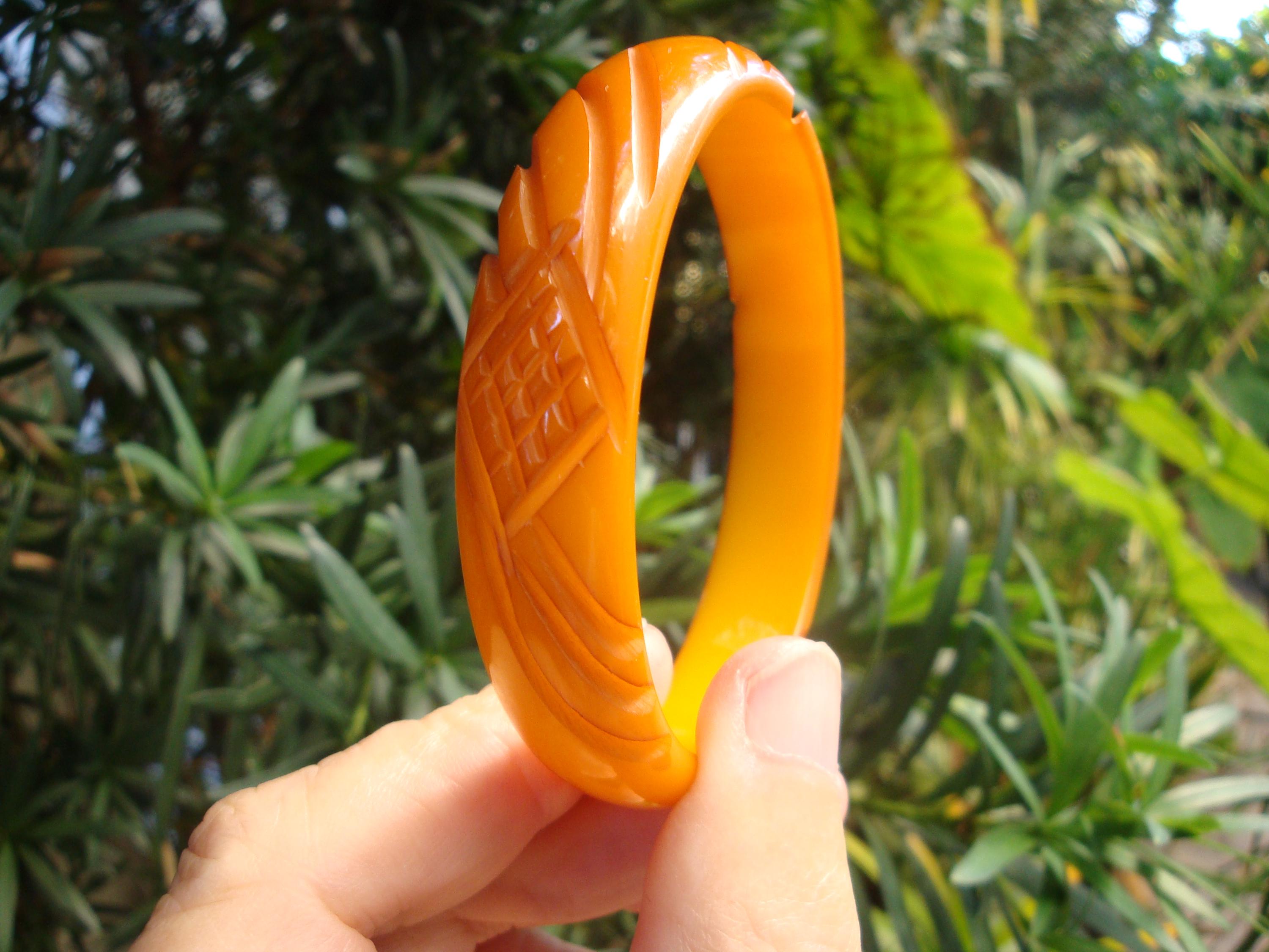 Vintage Butterscotch Bakelite Bracelet! Abstract Flower w/ Crosshatch Carvings!