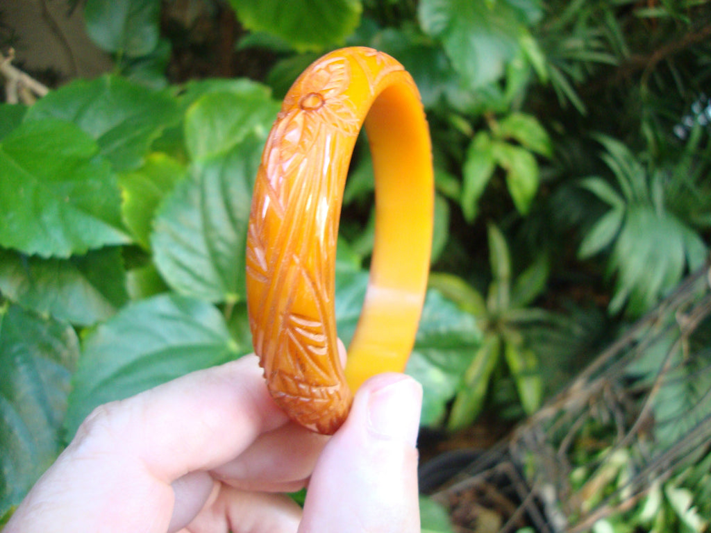 Vintage 5/8" Semi Translucent Butterscotch Bakelite Bracelet! Flower/Leaf Carvings!