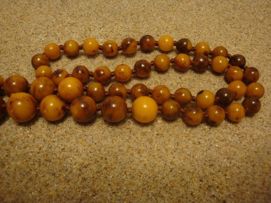 Vintage 34" Bakelite Necklace! Marbled Graduated Brown & Butterscotch Beads!