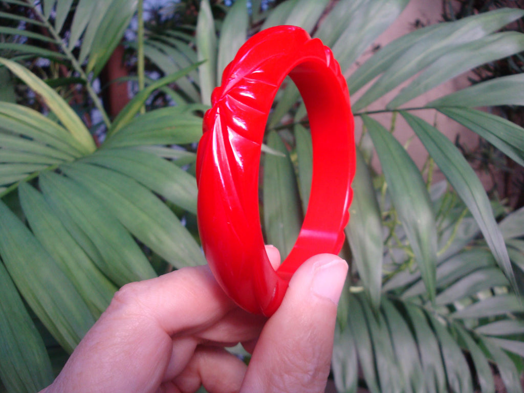 Vintage 5/8" Bakelite Bracelet! Bright Cherry Red; Four Abstract Flower Carvings!