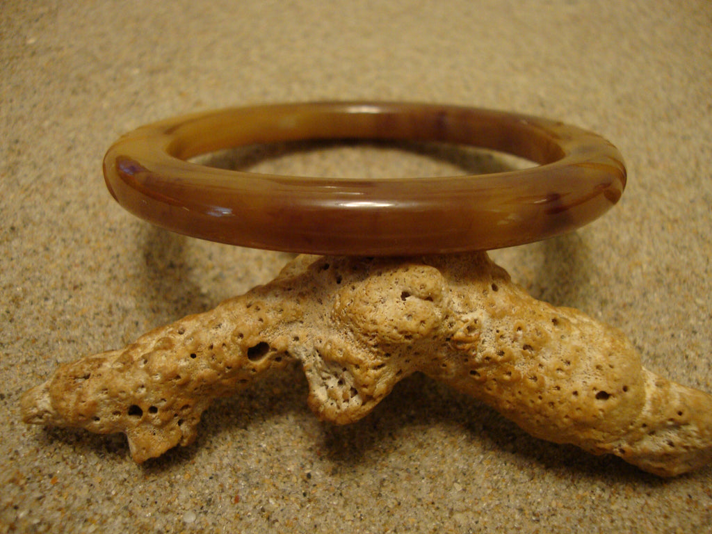 Vintage 1/4" Flat Tube Greenish Brown Bakelite Bracelet! Flower & Leaf Carvings!