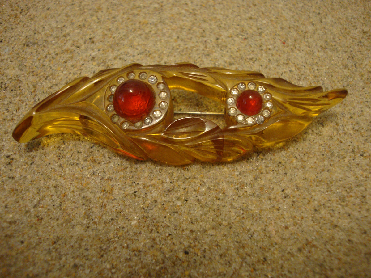 Vintage Bakelite Brooch! Carved Leaf Design w/ Rhinestone & Ruby Red Cabochons!
