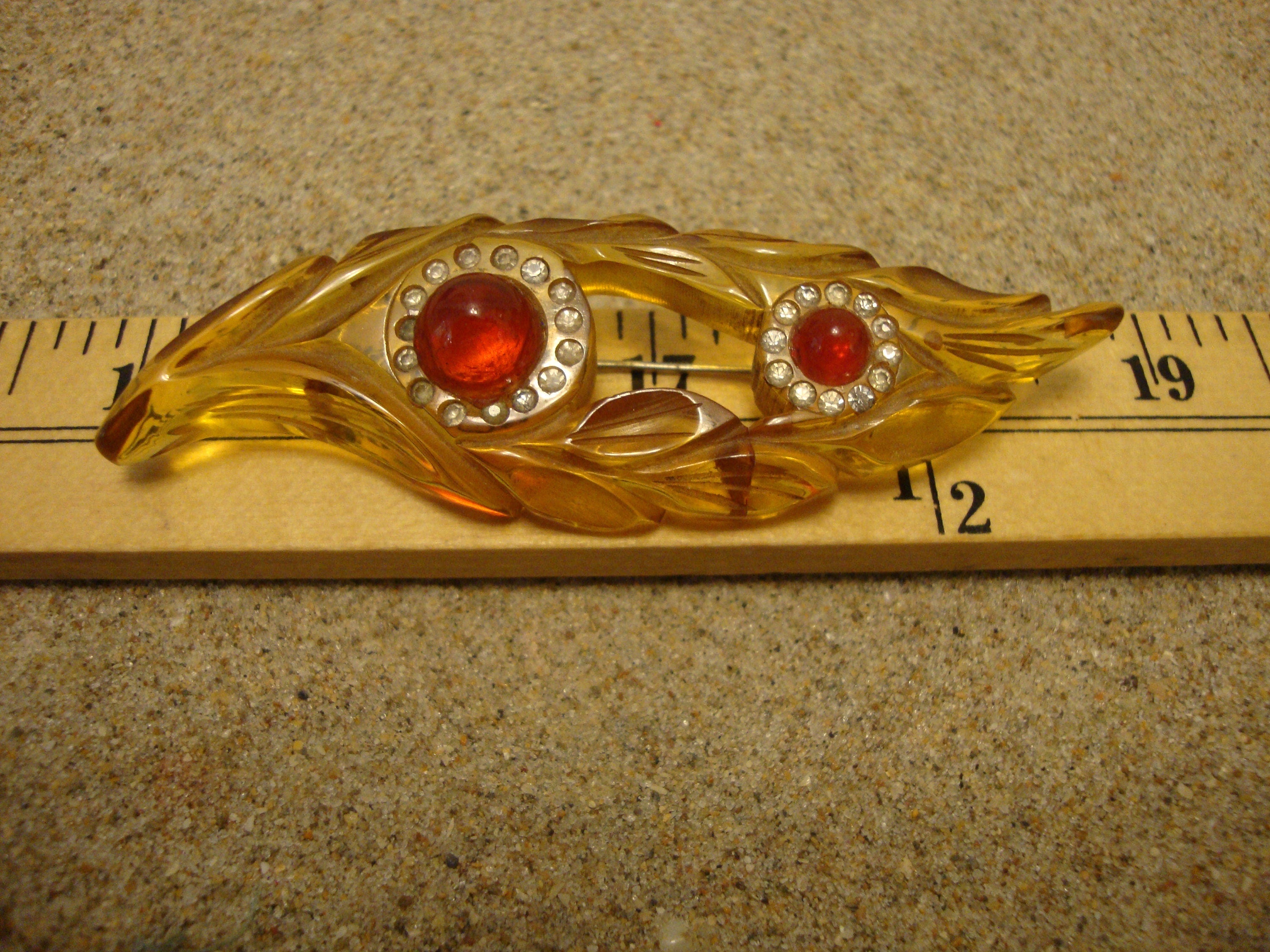 Vintage Bakelite Brooch! Carved Leaf Design w/ Rhinestone & Ruby Red Cabochons!