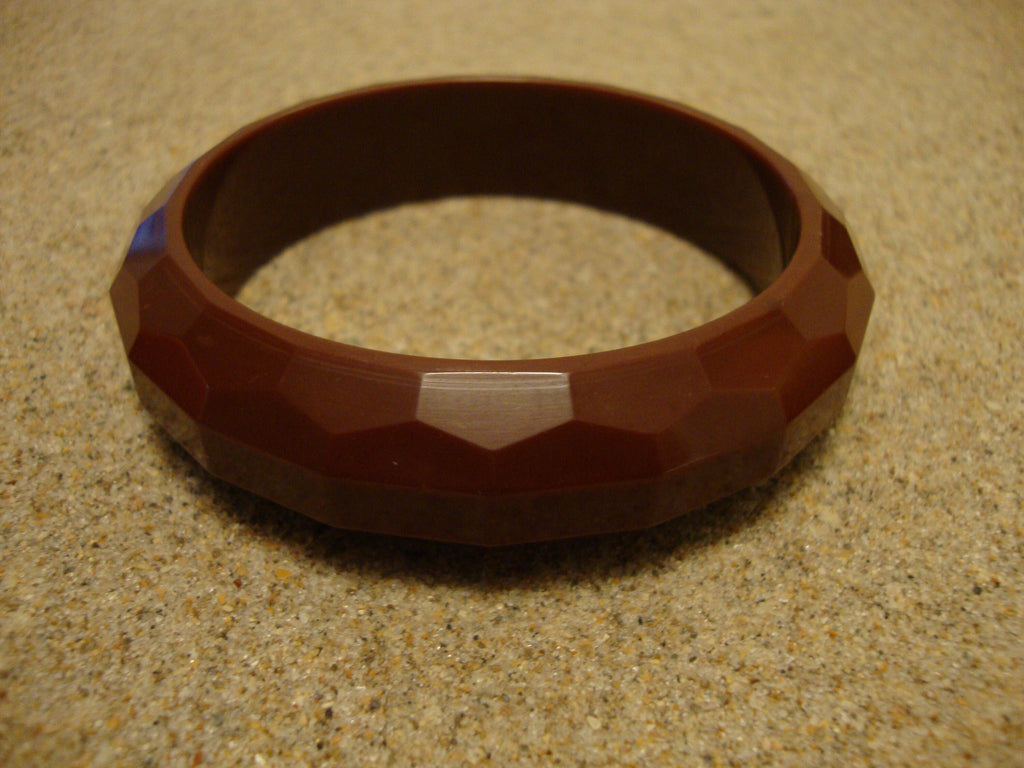 Vintage 3/4" Chocolate Brown Bakelite Bracelet! Rectangular & Pentagon Facets!