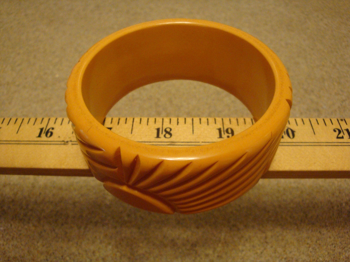 Vintage Canary Yellow Bakelite Bracelet: Carved Flower Design!