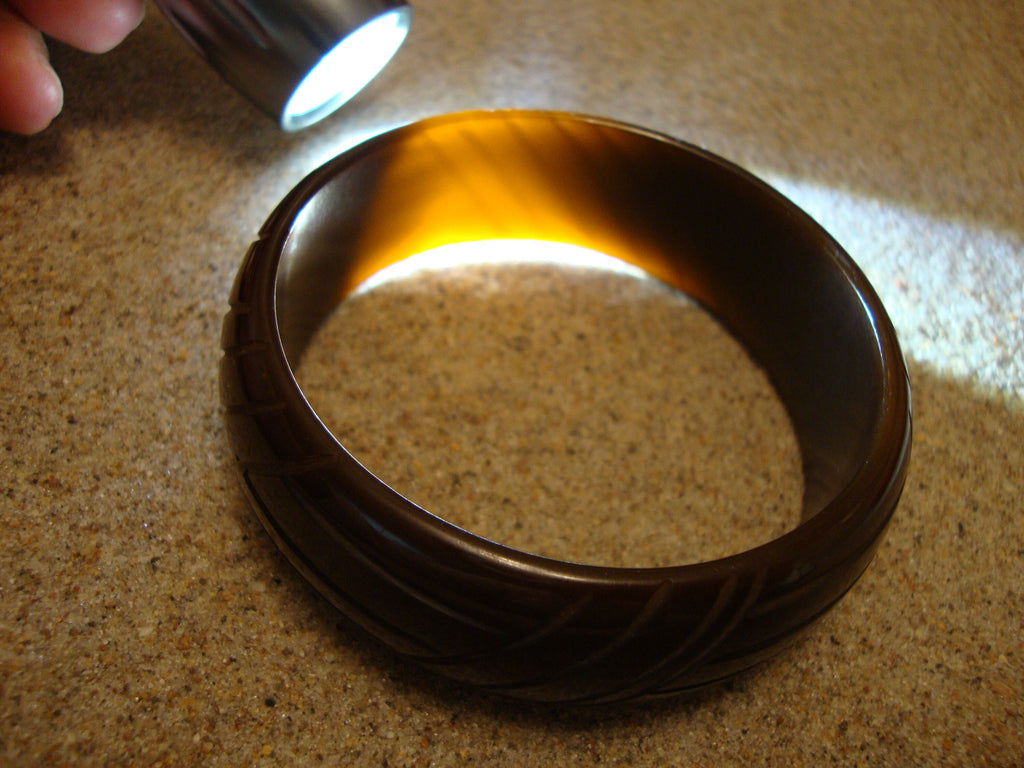 Vintage 7/8" Bakelite Bracelet! Gold to Brown w/ Abstract Geometric Carvings!