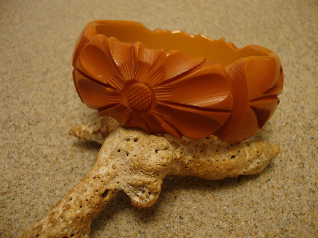 Vintage 1 1/8" Dark Butterscotch Bakelite Bracelet! Deep Flower & Leaf Carvings!