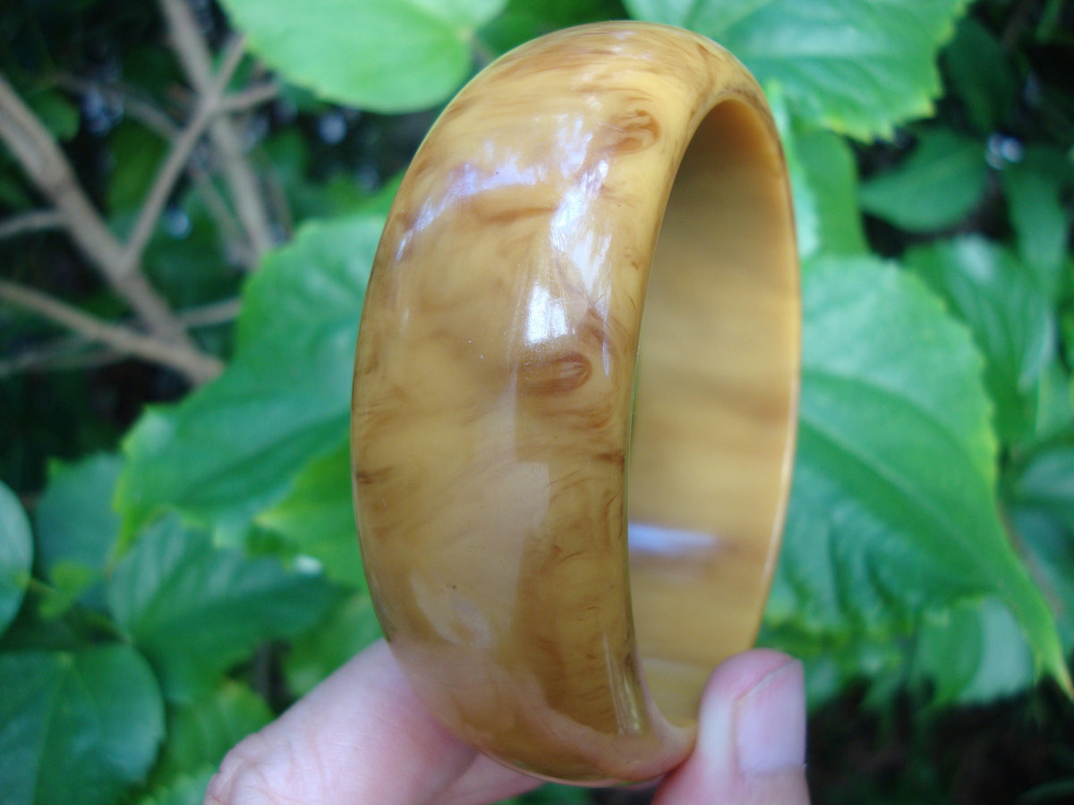 Vintage Marbled Bakelite Bracelet: Light Green, Cream & Brown