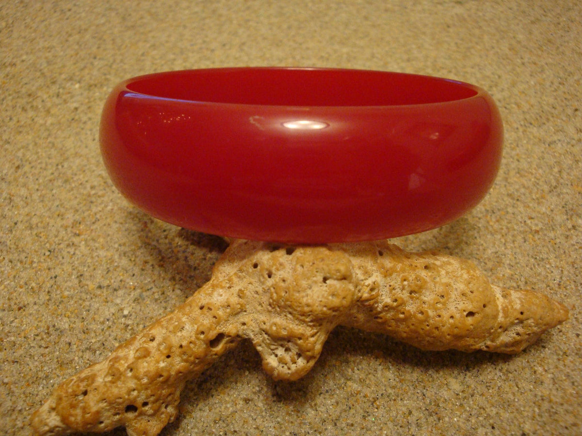 Vintage 7/8" Bakelite Oval Bracelet! Bright Semi Translucent Cherry Red Color!