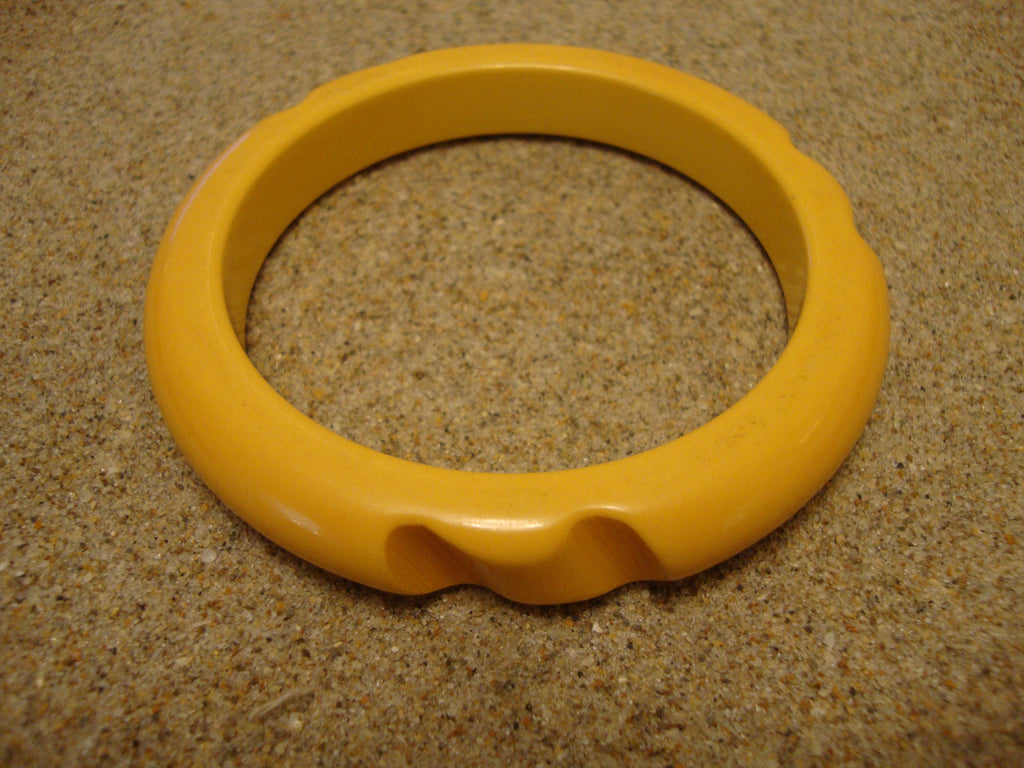 Vintage 1/2" Yellow Bakelite Bracelet! Three Pair of Deep Diagonal Slash Carvings!