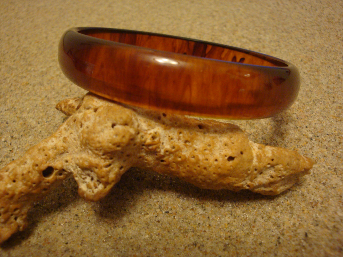 Vintage 1/2" Bakelite Bracelet, Translucent Amber with Rust Marbling