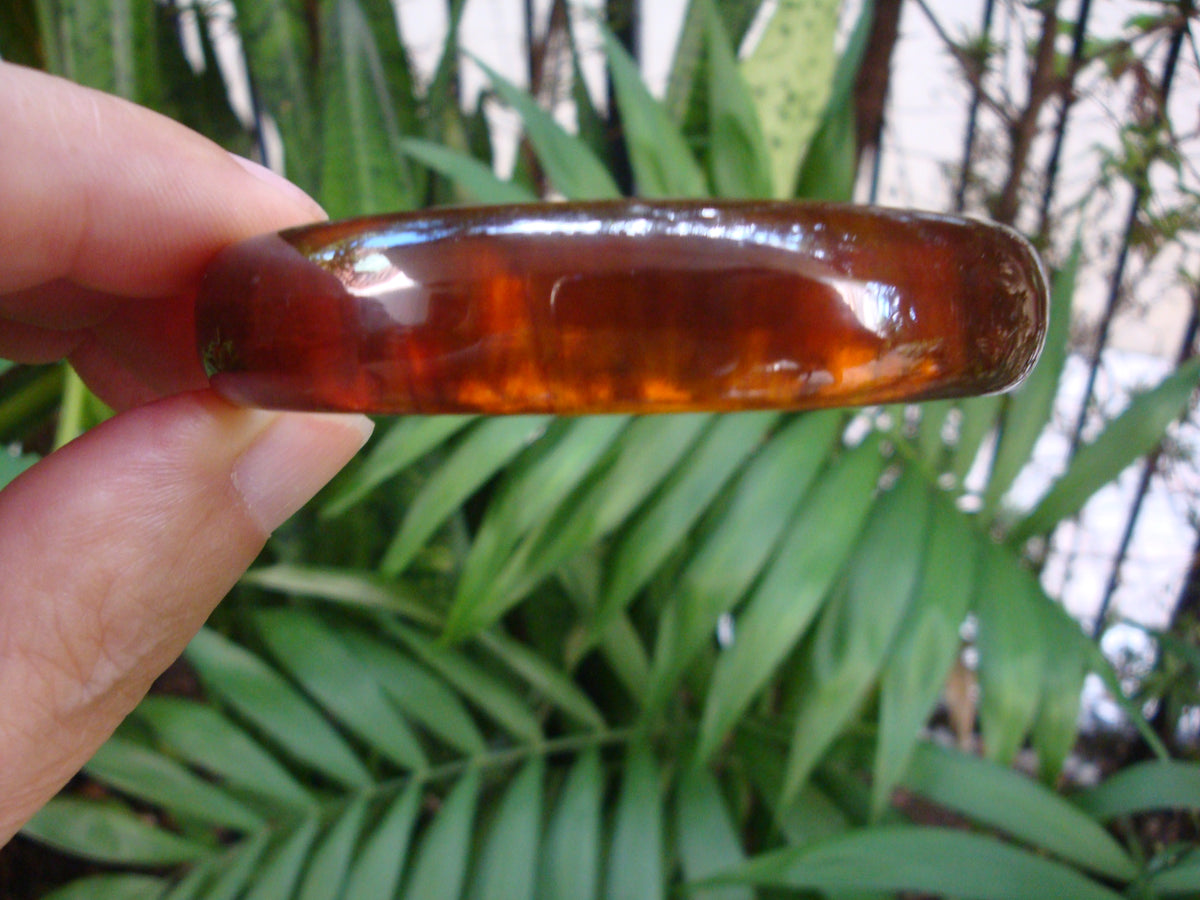 Vintage 1/2" Bakelite Bracelet, Translucent Amber with Rust Marbling