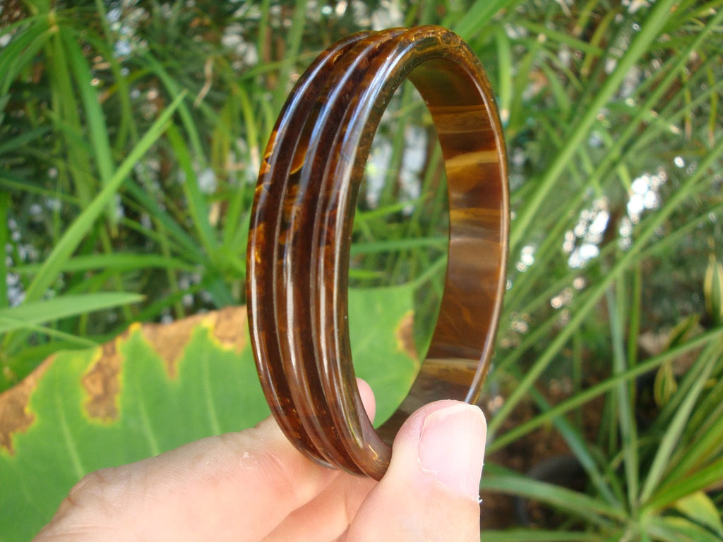 Vintage 1/2" Brown & Butterscotch Bakelite Bracelet! Sleek Deep Grooved  Design!
