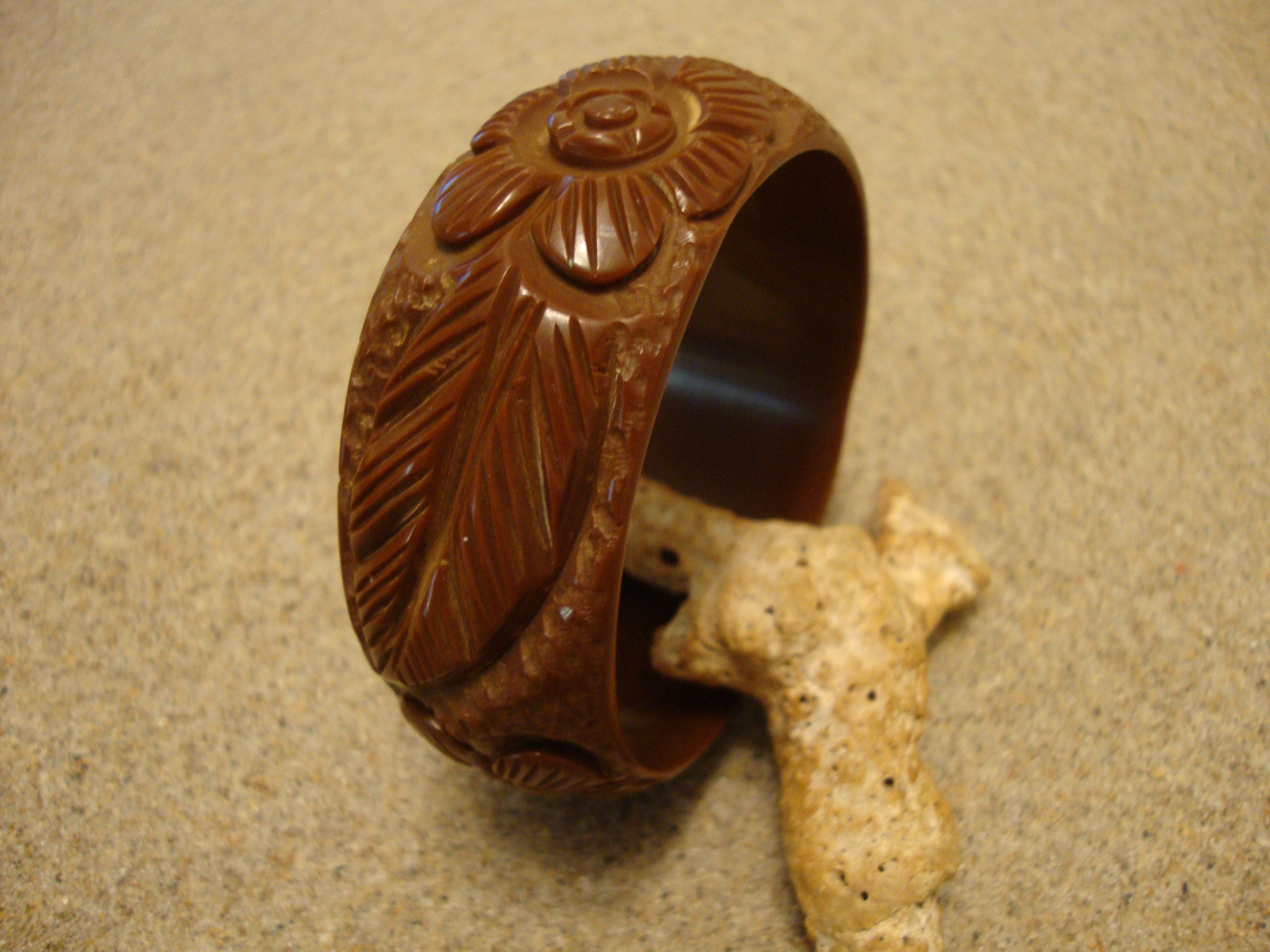 Vintage Chocolate Brown Bakelite Bracelet: Carved Flower & Leaf Design