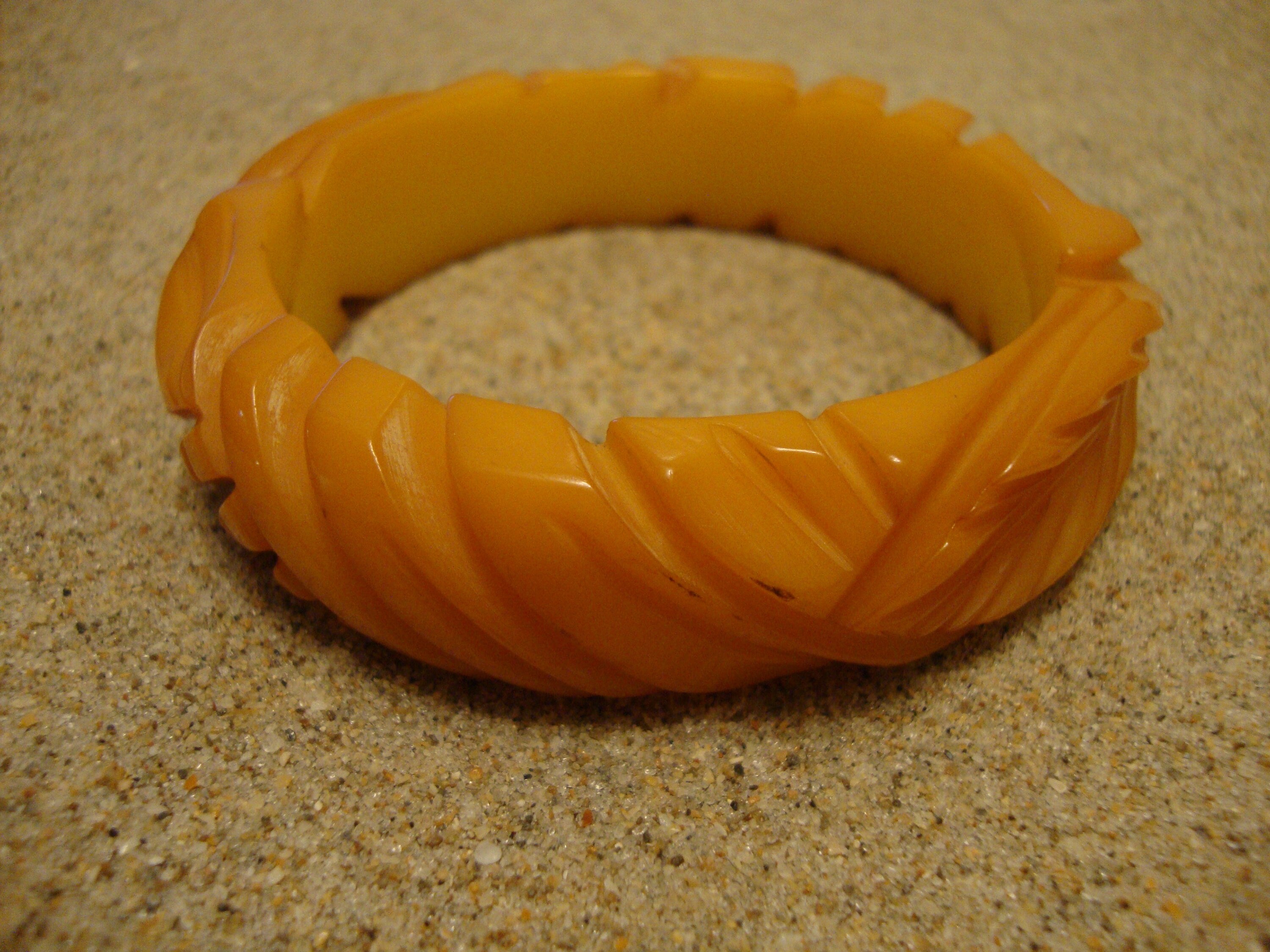 Vintage Yellow Bakelite Bracelet: Carved Flower & Leaf Design