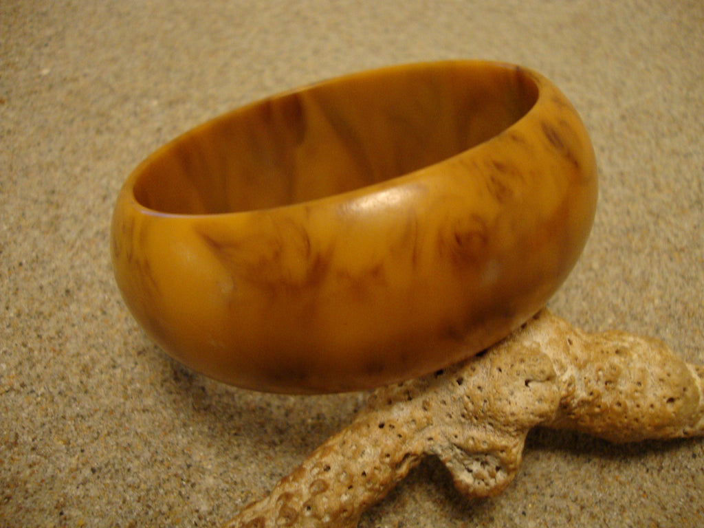 Vintage Marbled Bakelite Bracelet: Brown, Butterscotch, Green