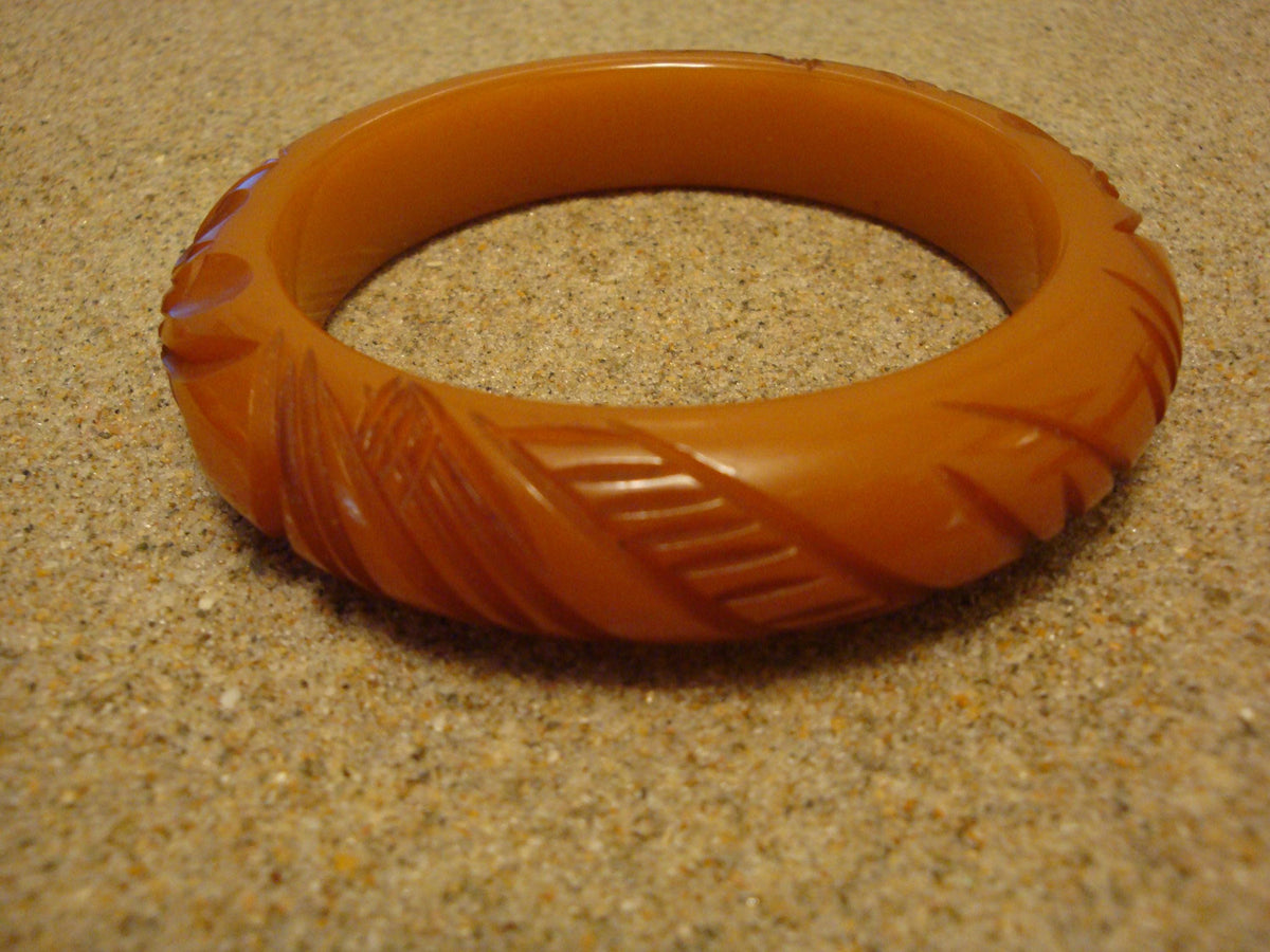 Vintage 5/8" Butterscotch Bakelite Bracelet! Abstract Flower & Leaf Carvings!