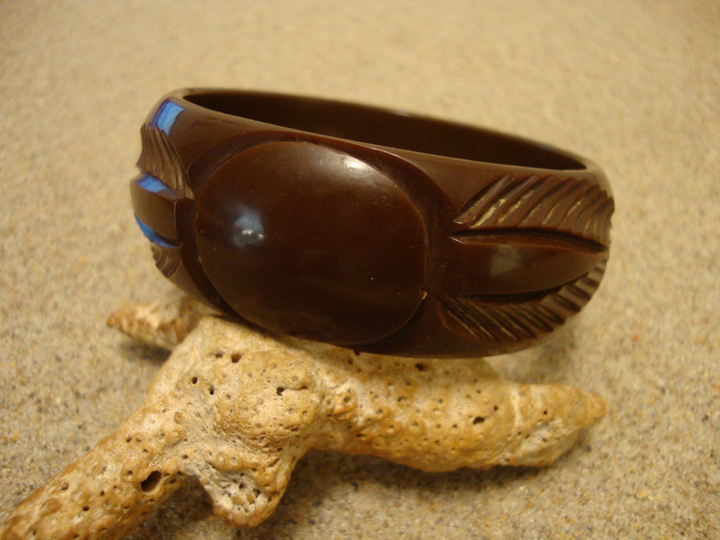 Vintage Dark Chocolate Brown Bakelite Bracelet! Large Carved Flower/Leaf Design!