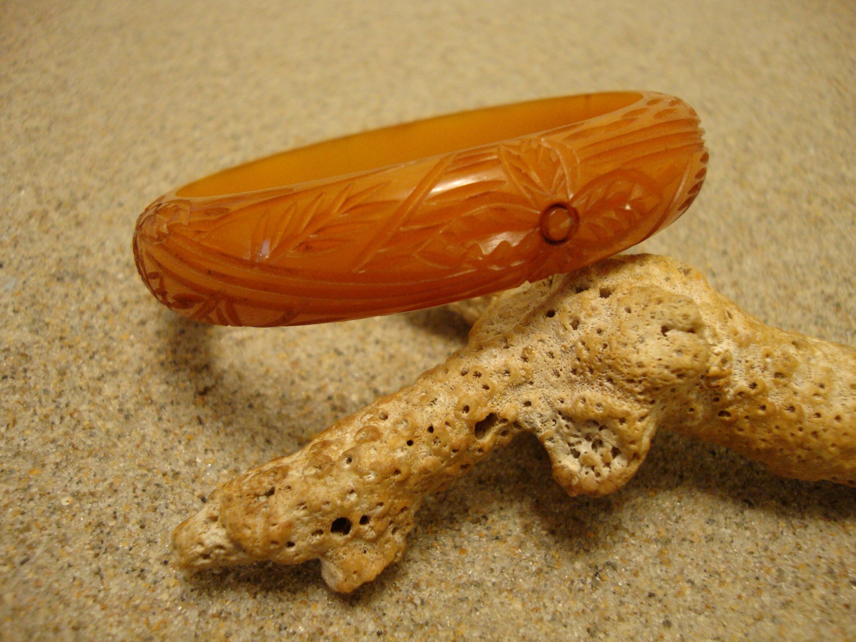 Vintage 5/8" Semi Translucent Butterscotch Bakelite Bracelet! Flower/Leaf Carvings!