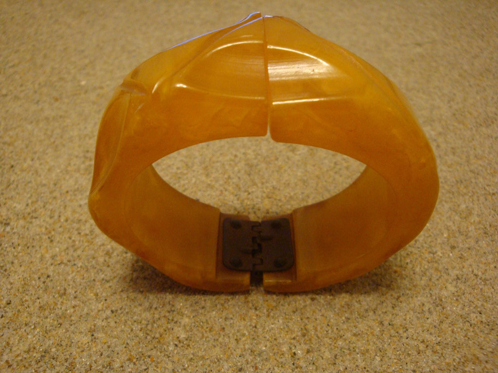 Vintage Marbled Clear & Opaque Yellow Bakelite Clamper Bracelet; Abstract Geometric Design!