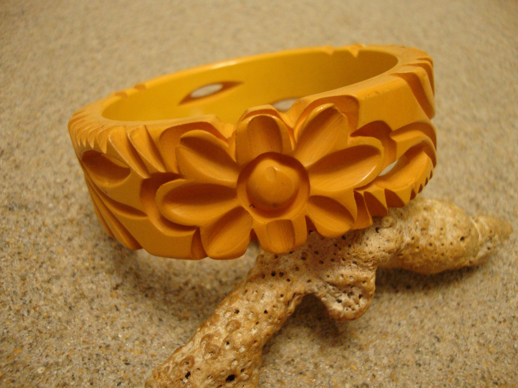 Vintage 7/8" Goldenrod Bakelite Bracelet! Open Work Deep Flower & Leaf Carvings!