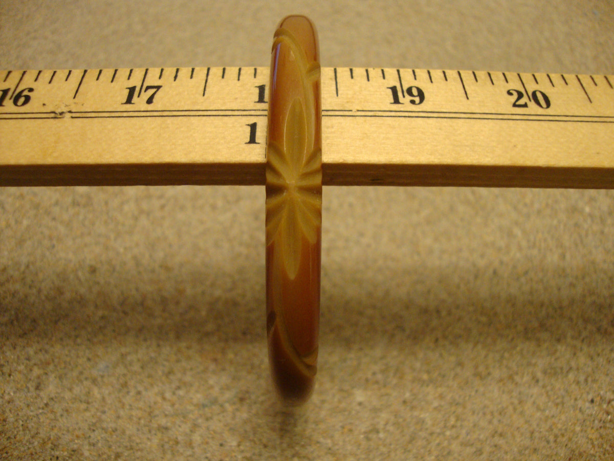 Vintage Jade Green Bakelite Bracelet w/ Brown Overdye and Flower/Leaf Carvings!!