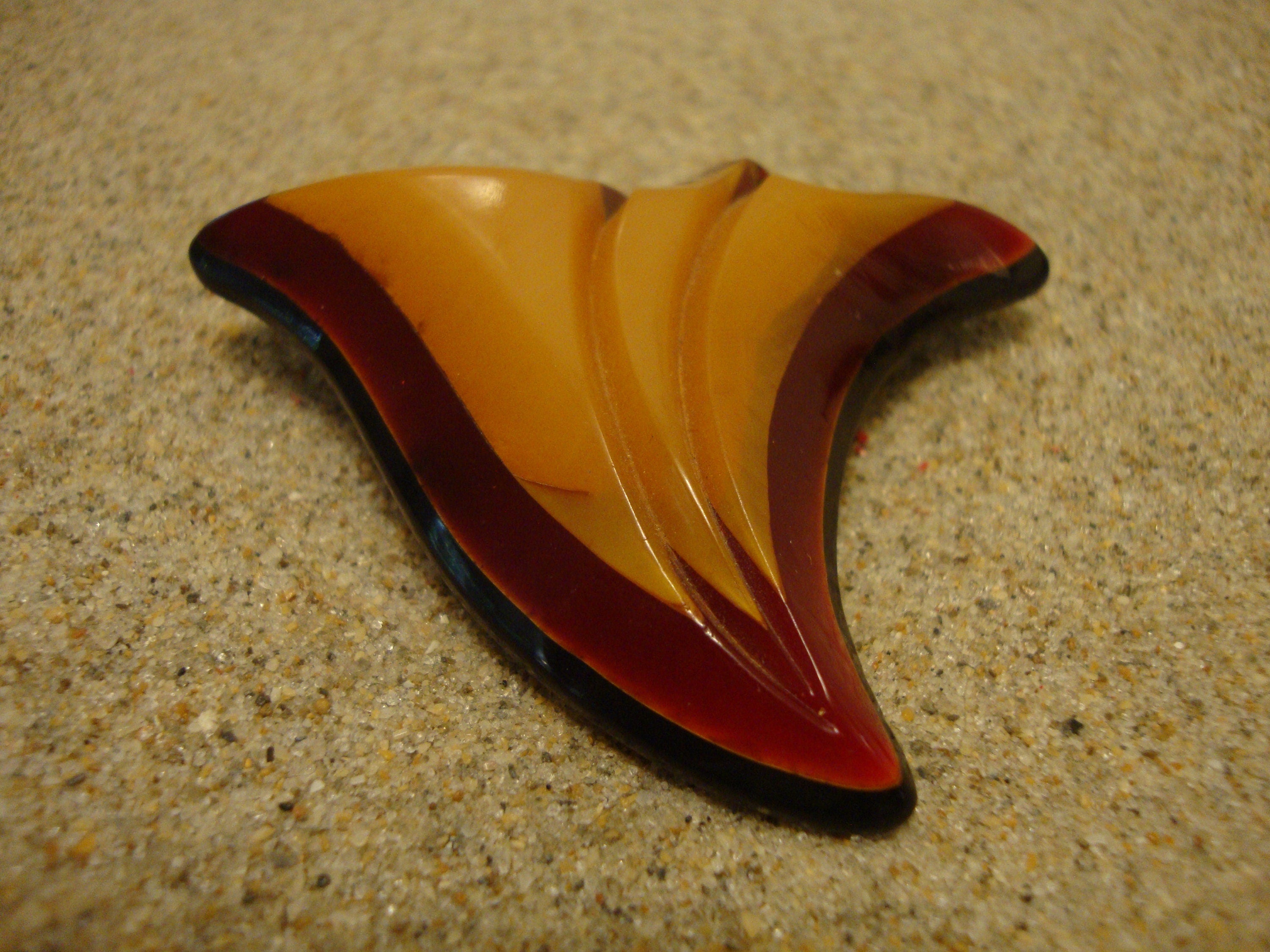 Vintage Abstract Bakelite Laminated Brooch! Purple/Amber/Butterscotch Colors!