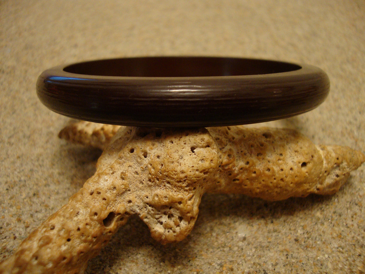 Vintage Art Deco Era Grooved Bakelite Bracelet! Solid Chocolate Brown Color!