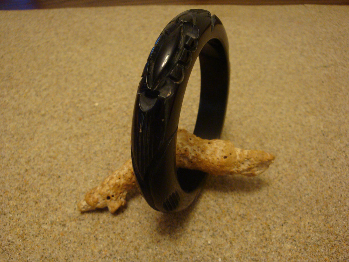 Imperfect Vintage 5/8" True Black Bakelite Bracelet! Abstract Flower Carvings!!