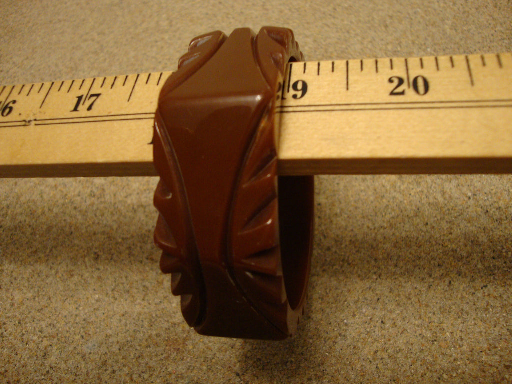 Vintage Chocolate Brown Bakelite Bracelet: Geometric Carvings