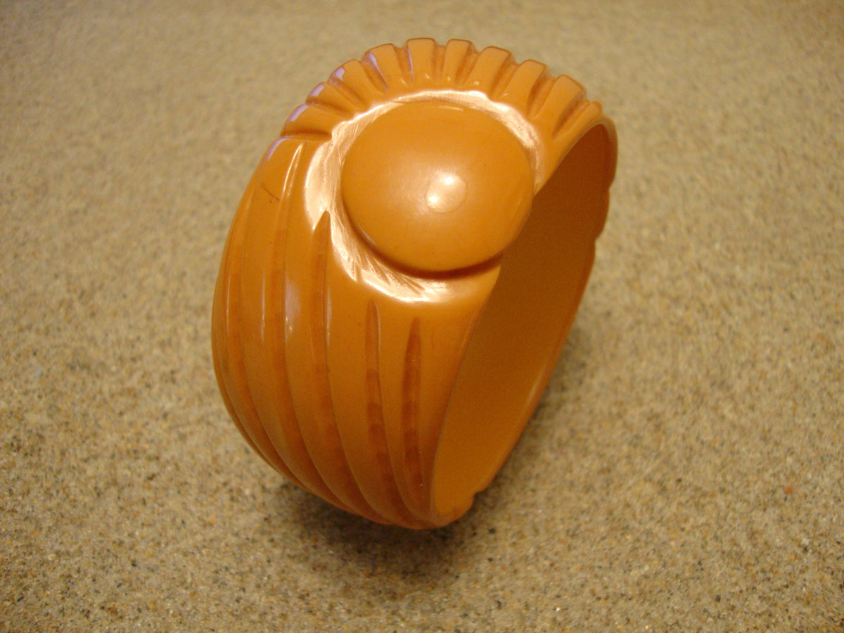 Vintage 1.5" Goldenrod Bakelite Bracelet! Abstract Flower/Sun? Carved Design!