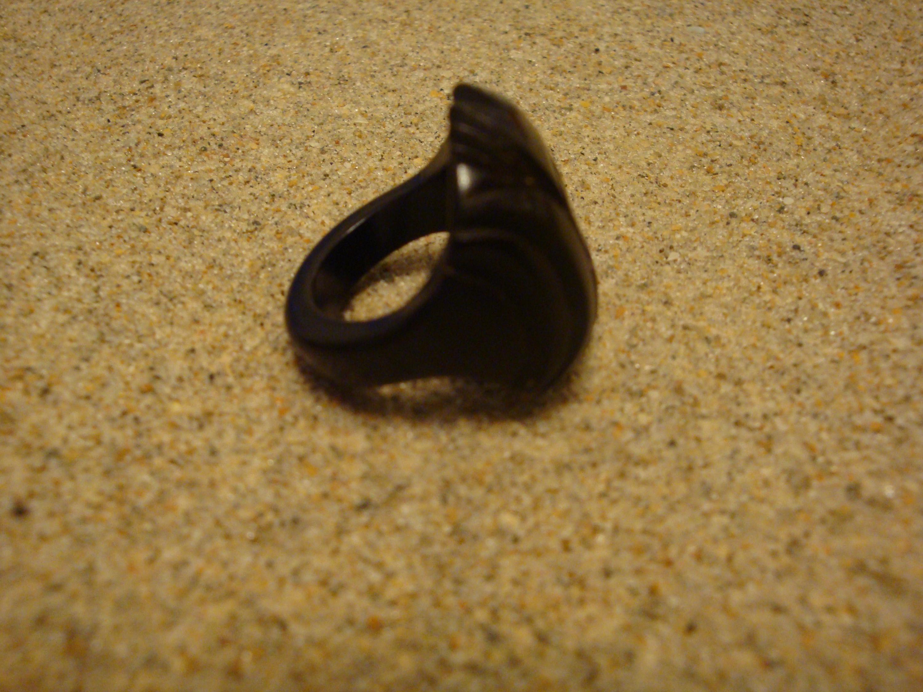 Vintage Black Bakelite Ring! Abstract Geometric Carved Design; Size 5 3/4!