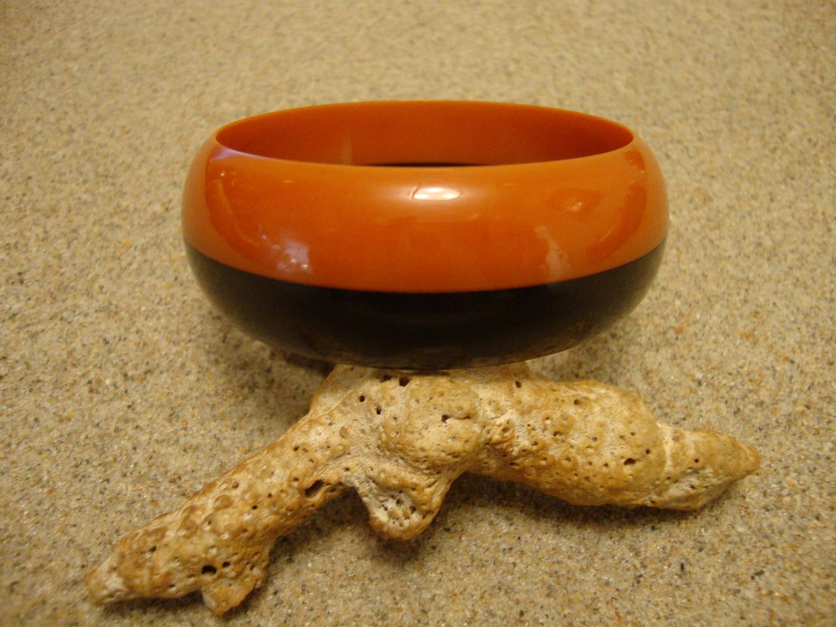 Stylish Vintage 1" Bakelite Bracelet! Laminated Jet Black & Burnt Orange Colors!