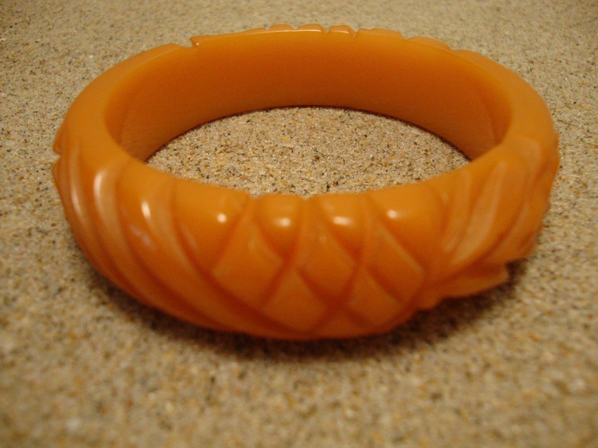 Vintage 3/4" Semi Translucent Orange Bakelite Bracelet! Pineapple/Leaf Carvings!