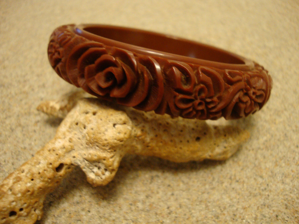 Vintage 5/8" Chocolate Brown Bakelite Bracelet! Heavily Carved Flower Designs!