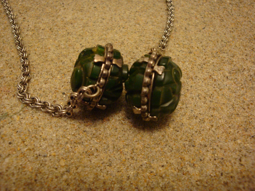 Rare Art Deco Era Bakelite Parure! Carved Marbled Green & Yellow Colors!