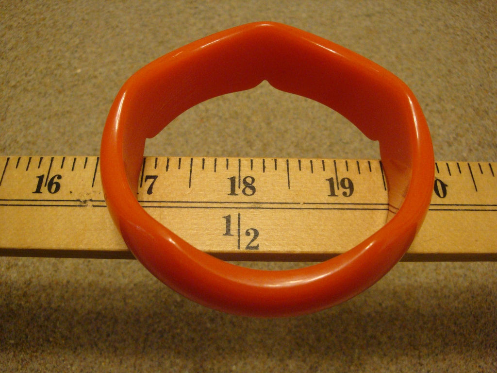 Vintage Orange Bakelite Bracelet: Scalloped Edge Bangle