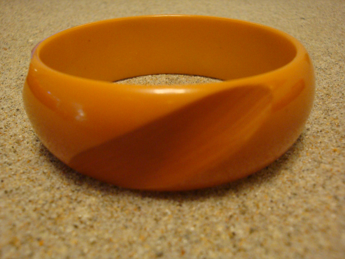 Vintage Burnt Orange Bakelite Bracelet: Modernist Cut Back Design