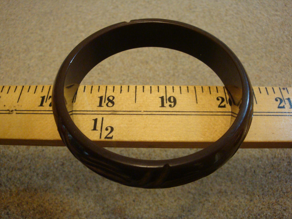 Vintage 5/8" Bakelite Bracelet! Brown w/ Semi Circle & Horizonal Slash Carvings!