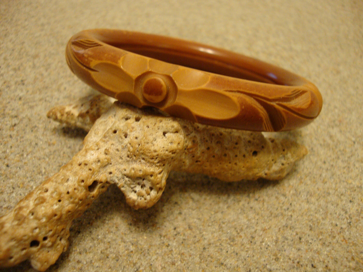 Vintage Brown Overdyed Butterscotch Bakelite Bracelet! Flower/Slash Carvings!!