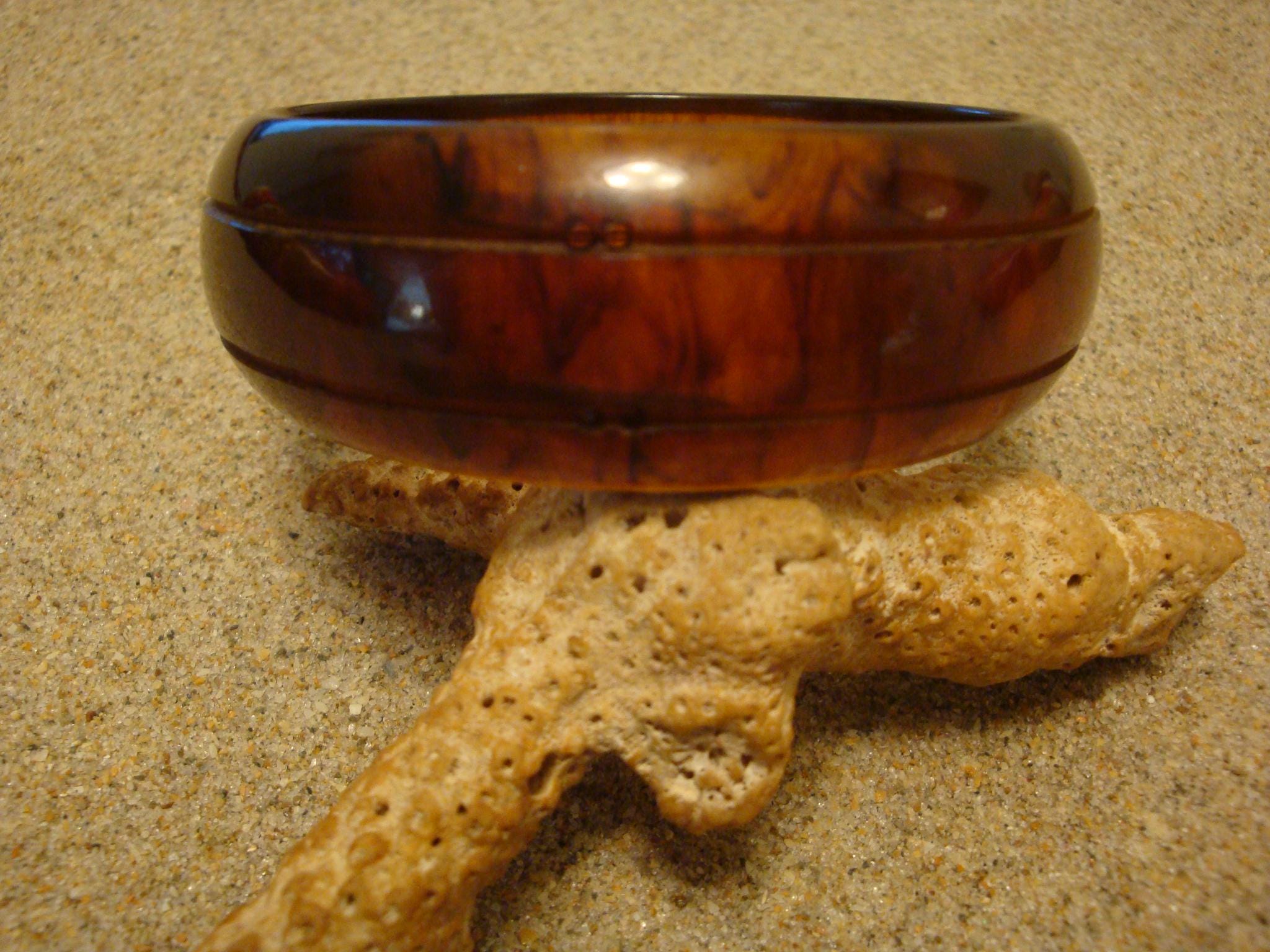Vintage 7/8" Copper & Rust Bakelite Bracelet! Sleek Dual Groove Carved Design!