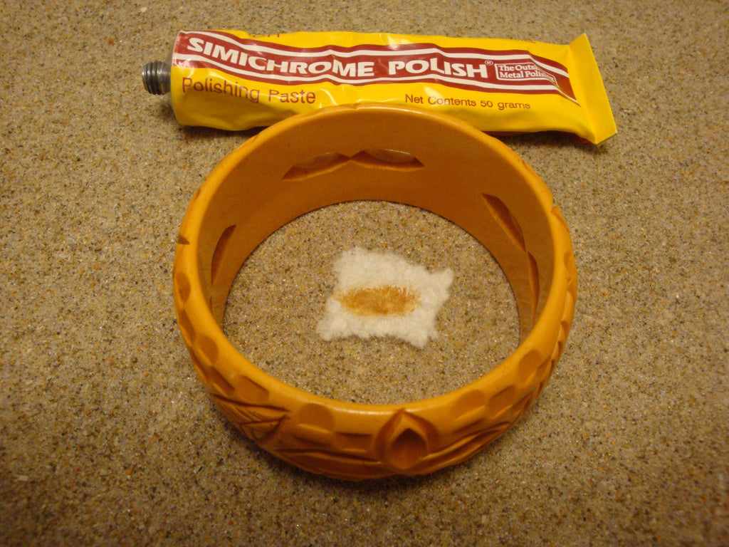 Vintage 1 1/4" Goldenrod Bakelite Bracelet! Open Work , Basketweave & Leaf Carvings!