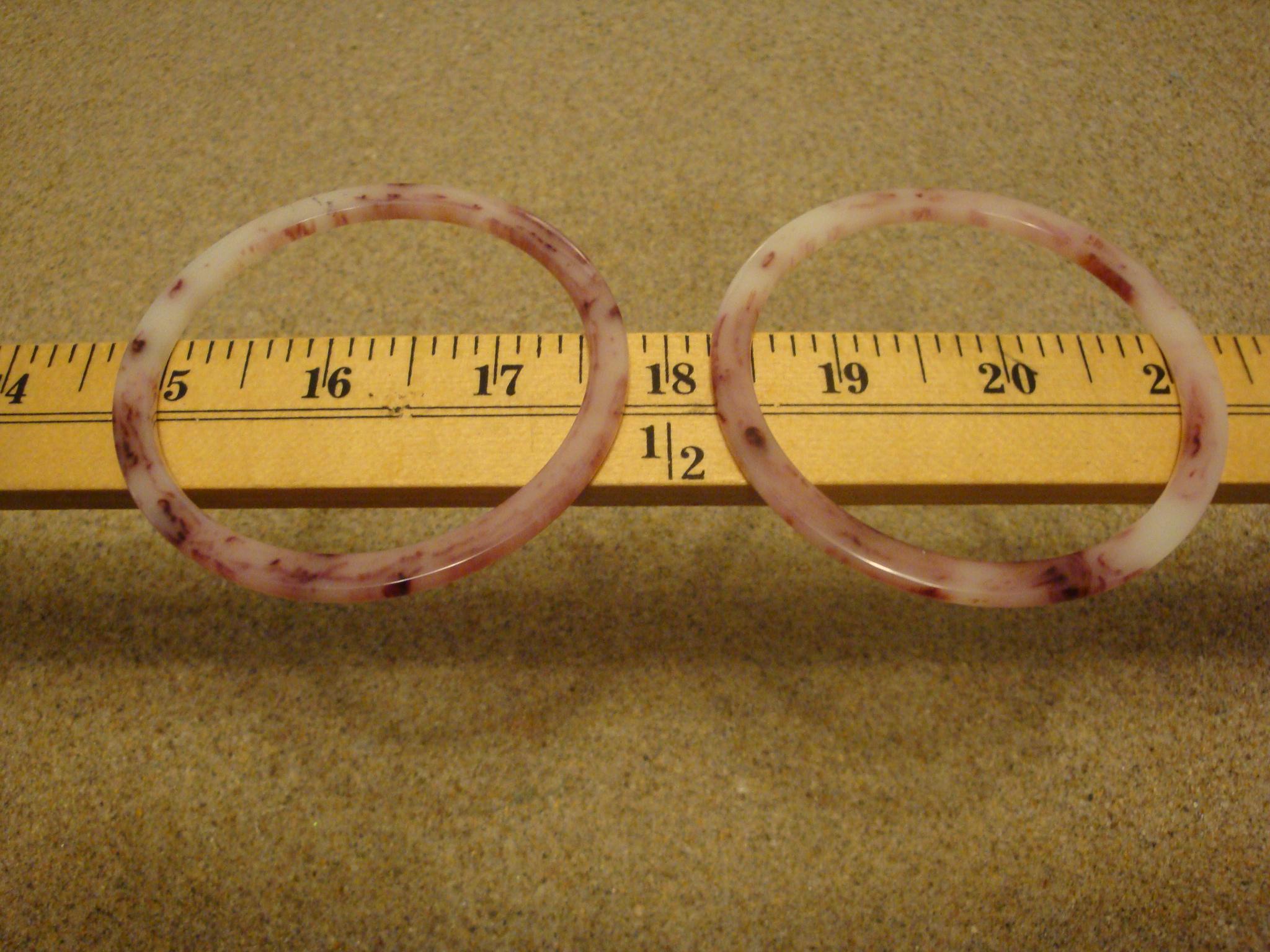 Vintage Bakelite Bracelet Pair: Marbled Purple & Custard Bangles