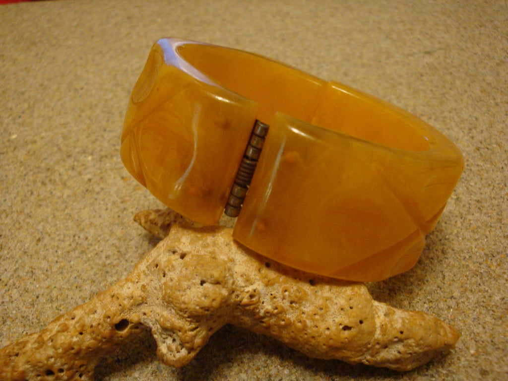 Vintage Marbled Clear & Opaque Yellow Bakelite Clamper Bracelet; Abstract Geometric Design!