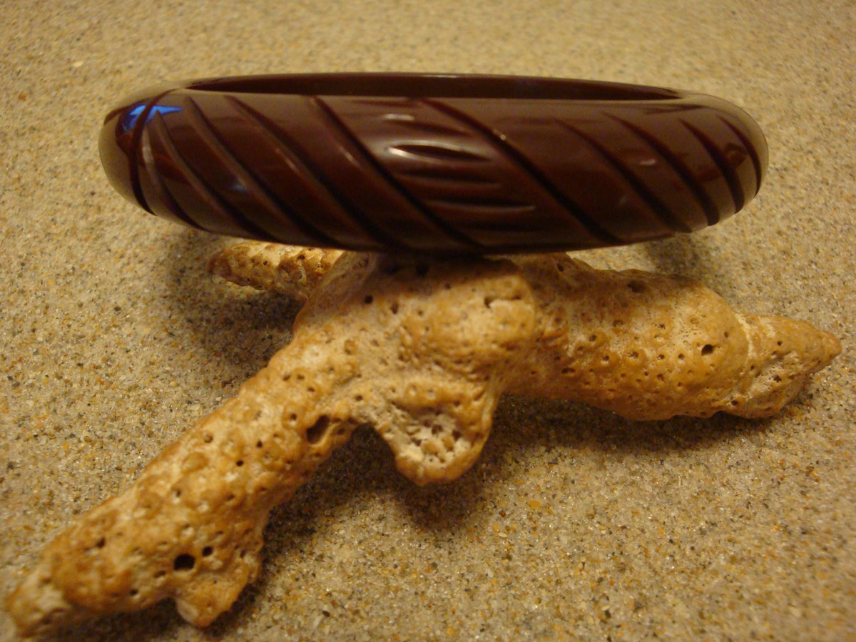 Vintage Brown Bakelite Bangle Bracelet, Carved Dragonfly Design