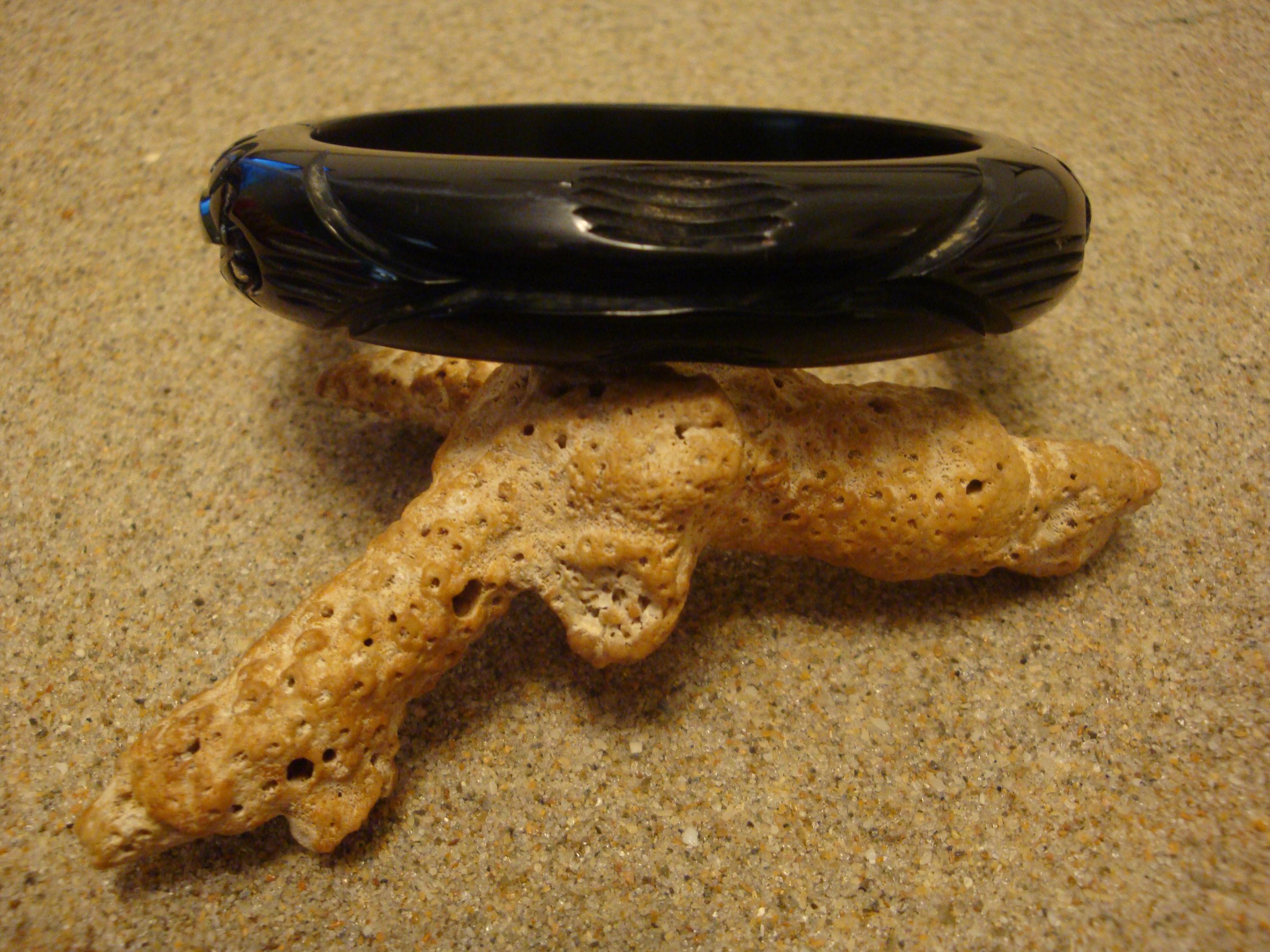 Imperfect Vintage 5/8" True Black Bakelite Bracelet! Abstract Flower Carvings!!