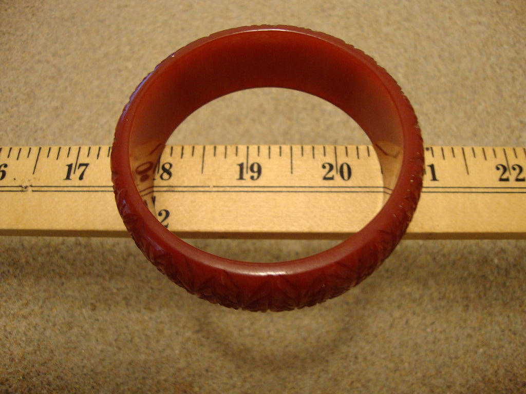 Vintage 1" Bakelite Bracelet! Blood Orange w/ Vertical Branch/Leaf Carvings!